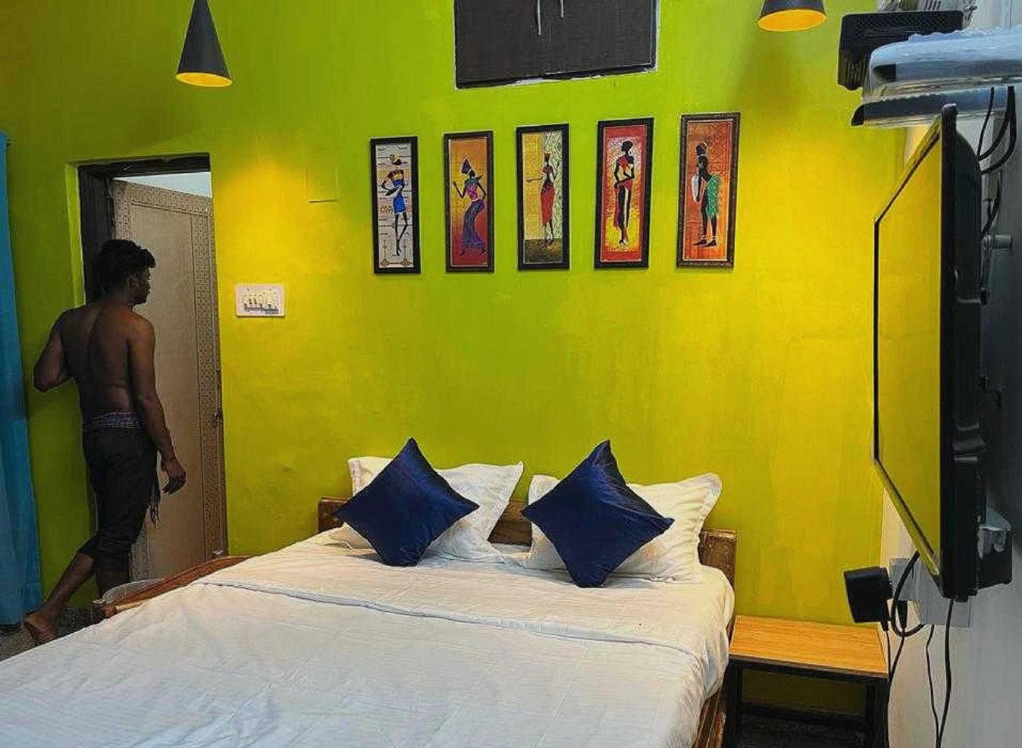 Hotel O Housefull Residency Khandagiri Exterior photo