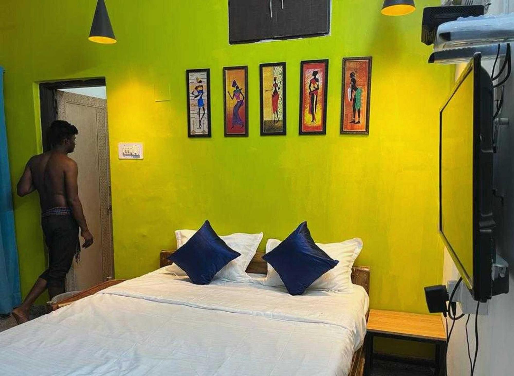 Hotel O Housefull Residency Khandagiri Exterior photo
